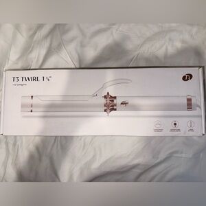 BRAND NEW SEALED -T3 Twirl 1 1/4 inch Curling Iron